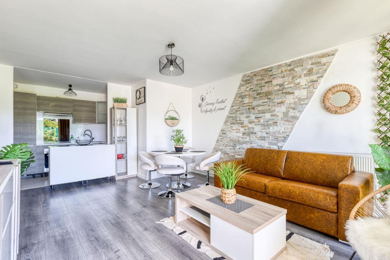 Leclat Verdoyant De Noisy - Jardin Esterno foto